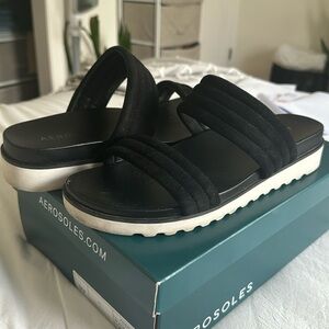 Aerosoles black sandals size 9